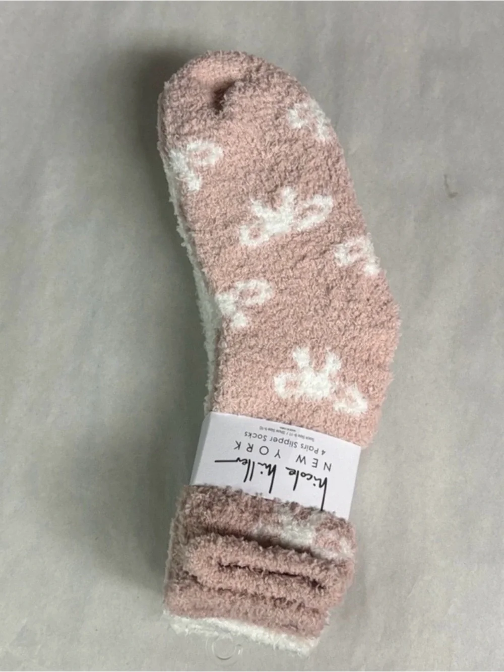 New Nicole Miller Socks Women’s 4 Pair Soft Warm Fuzzy Cozy Plush Slipper Socks